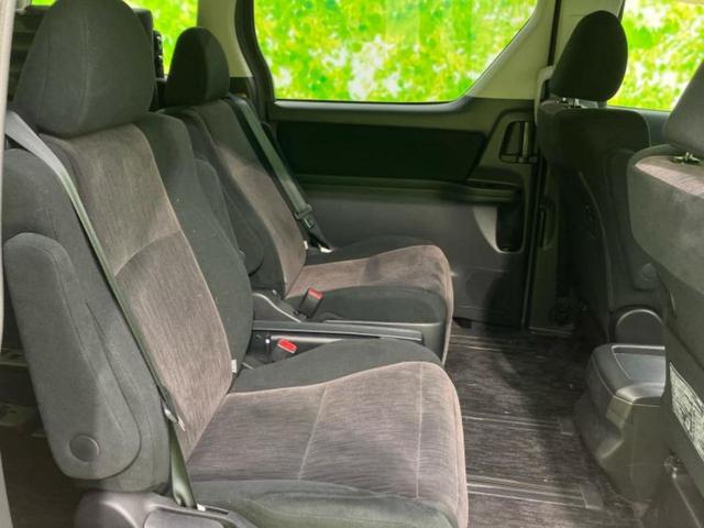 ヴェルファイア ２．４Ｚ　純正　８インチ　ＳＤナビ／両側電動スライドドア／パーキングアシスト　バックガイド／ヘッドランプ　ＨＩＤ／Ｂｌｕｅｔｏｏｔｈ接続／ＥＴＣ／ＥＢＤ付ＡＢＳ／横滑り防止装置／バックモニター　バックカメラ（5枚目）