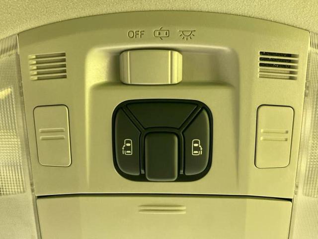 ヴェルファイア ２．４Ｚ　純正　８インチ　ＳＤナビ／両側電動スライドドア／パーキングアシスト　バックガイド／ヘッドランプ　ＨＩＤ／Ｂｌｕｅｔｏｏｔｈ接続／ＥＴＣ／ＥＢＤ付ＡＢＳ／横滑り防止装置／バックモニター　バックカメラ（31枚目）