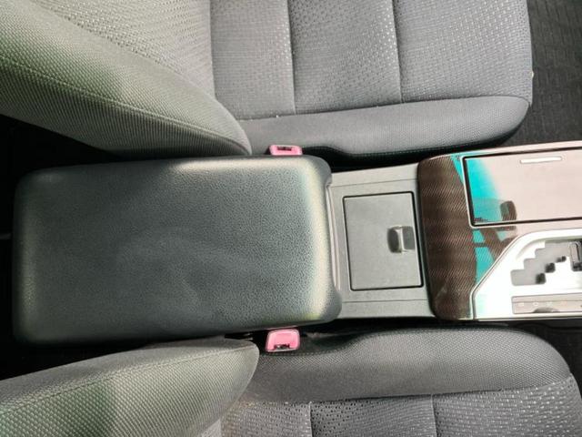 カムリ ハイブリッドＧパッケージ　純正　ＳＤナビ／ヘッドランプ　ＨＩＤ／Ｂｌｕｅｔｏｏｔｈ接続／ＥＴＣ／ＥＢＤ付ＡＢＳ／横滑り防止装置／アイドリングストップ／クルーズコントロール／バックモニター／フルセグＴＶ／ＤＶＤ　バックカメラ（29枚目）