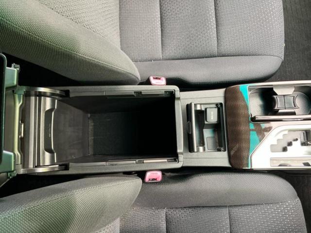 カムリ ハイブリッドＧパッケージ　純正　ＳＤナビ／ヘッドランプ　ＨＩＤ／Ｂｌｕｅｔｏｏｔｈ接続／ＥＴＣ／ＥＢＤ付ＡＢＳ／横滑り防止装置／アイドリングストップ／クルーズコントロール／バックモニター／フルセグＴＶ／ＤＶＤ　バックカメラ（30枚目）