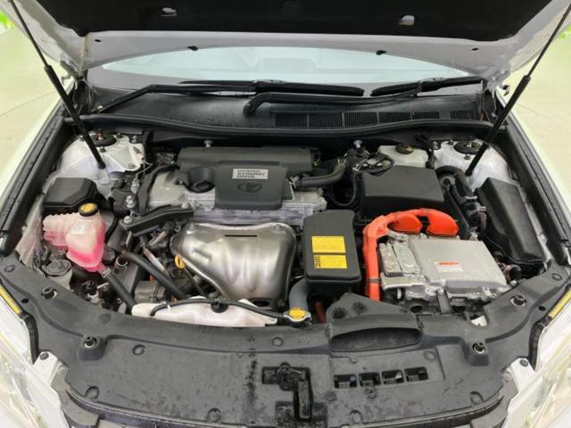 カムリ ハイブリッドＧパッケージ　純正　ＳＤナビ／ヘッドランプ　ＨＩＤ／Ｂｌｕｅｔｏｏｔｈ接続／ＥＴＣ／ＥＢＤ付ＡＢＳ／横滑り防止装置／アイドリングストップ／クルーズコントロール／バックモニター／フルセグＴＶ／ＤＶＤ　バックカメラ（46枚目）