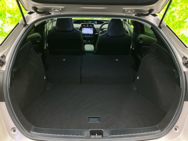 プリウス Sツーリングセレクション TRDエアロ/保証書/純正 9インチ SDナビ/トヨタセーフティセンス/シートヒーター/車線逸脱防止支援システム/シート 合皮/ヘッドランプ LED/USBジャック/Bluetooth接続/ETC(19枚目)