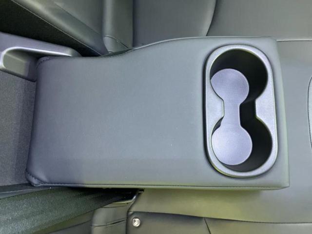 プリウス Sツーリングセレクション TRDエアロ/保証書/純正 9インチ SDナビ/トヨタセーフティセンス/シートヒーター/車線逸脱防止支援システム/シート 合皮/ヘッドランプ LED/USBジャック/Bluetooth接続/ETC(36枚目)