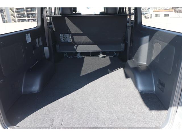 ハイエースバン スーパーＧＬ　ダークプライムＩＩ　トヨタセーフティセンス／両側スライドドア／ＬＥＤヘッドライト（19枚目）