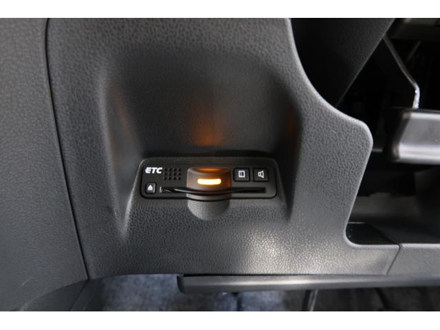 フィットハイブリッド XHセレクション ホンダ認定中古車1年保証付 クルーズコントロール ETC ナビゲーション CD アルミホイール ディスチャージライト スマートキー シートヒーター オートエアコン ハイブリッド バックモニター(15枚目)