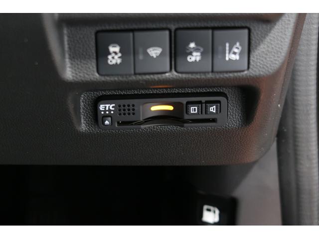 フリード+ クロスター・ホンダセンシング ホンダ認定中古車 1年保証 運転支援 衝突軽減ブレーキ ホンダセンシング 9インチナビ 安心プラス ETC アルミホイール 両側パワースライドドア LEDヘッドライト シートヒーター イモビ ACC(18枚目)