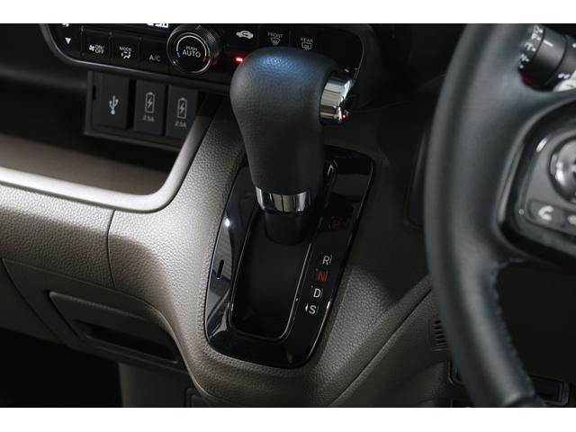 Ｎ－ＢＯＸ Ｌ・ターボ　ホンダ認定中古車２年保証付　運転支援　衝突軽減ブレーキ　ホンダセンシング　アダプティブクルーズコントロール　ナビゲーション　フルセグＴＶ　両側パワースライドドア　シートヒーター　ＬＥＤヘッドライト（12枚目）