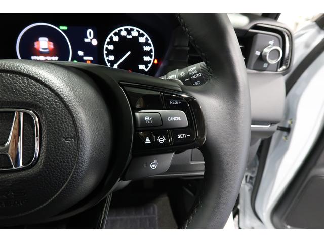 ヴェゼル ｅ：ＨＥＶＺ　ホンダ認定中古車２年保証付　当店デモカー　運転支援　衝突軽減ブレーキ　ホンダセンシング　アダプティブクルーズコントロール　ドラレコ　コネクトディスプレイ　パワーテールゲート　シートヒーター（19枚目）