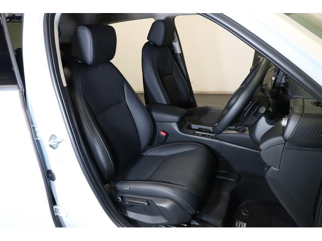 ヴェゼル ｅ：ＨＥＶＺ　ホンダ認定中古車２年保証付　当店デモカー　運転支援　衝突軽減ブレーキ　ホンダセンシング　アダプティブクルーズコントロール　ドラレコ　コネクトディスプレイ　パワーテールゲート　シートヒーター（25枚目）