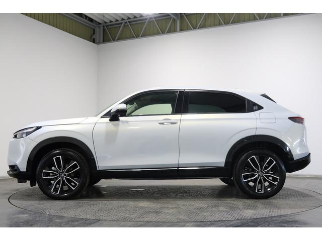 ヴェゼル ｅ：ＨＥＶＺ　ホンダ認定中古車２年保証付　当店デモカー　運転支援　衝突軽減ブレーキ　ホンダセンシング　アダプティブクルーズコントロール　ドラレコ　コネクトディスプレイ　パワーテールゲート　シートヒーター（32枚目）