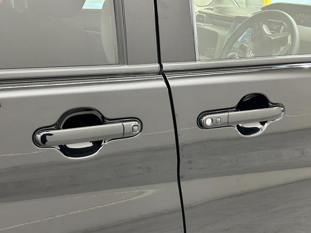 ソリオバンディット バンディット　ＨＹＢＲＩＤ　ＭＶ　ナビ　全方位カメラ　ＥＴＣ　ドライブレコーダー　オートライト　Ｂｌｕｅｔｏｏｔｈ　スライドドア　純正ナビ　プッシュスタート　シートヒーター　ＥＴＣ　オートエアコン　禁煙車　スズキセーフティーサポート（26枚目）