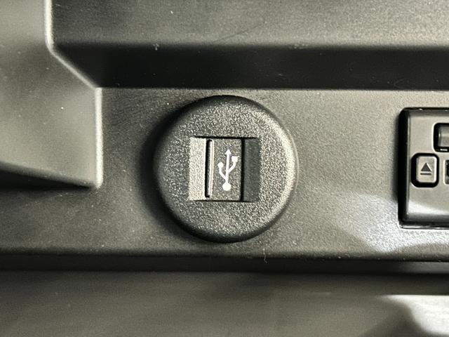 ソリオバンディット バンディット　ＨＹＢＲＩＤ　ＭＶ　ナビ　全方位カメラ　ＥＴＣ　ドライブレコーダー　オートライト　Ｂｌｕｅｔｏｏｔｈ　スライドドア　純正ナビ　プッシュスタート　シートヒーター　ＥＴＣ　オートエアコン　禁煙車　スズキセーフティーサポート（51枚目）