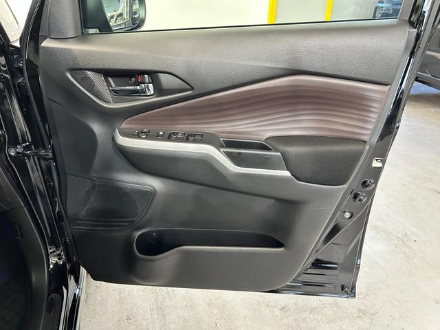 ソリオバンディット バンディット　ＨＹＢＲＩＤ　ＭＶ　ナビ　全方位カメラ　ＥＴＣ　ドライブレコーダー　オートライト　Ｂｌｕｅｔｏｏｔｈ　スライドドア　純正ナビ　プッシュスタート　シートヒーター　ＥＴＣ　オートエアコン　禁煙車　スズキセーフティーサポート（55枚目）