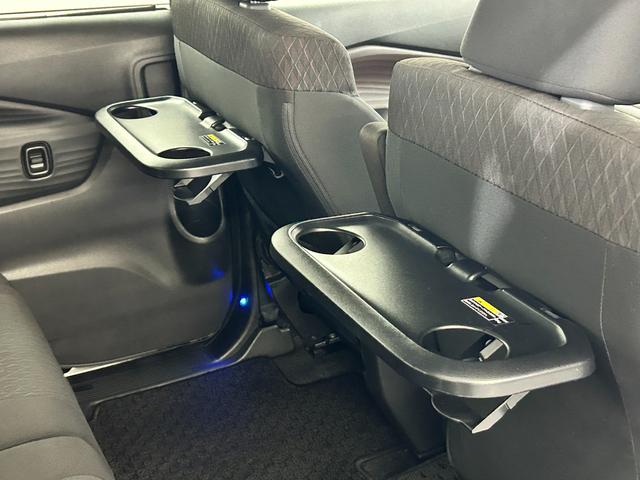 ソリオバンディット バンディット　ＨＹＢＲＩＤ　ＭＶ　ナビ　全方位カメラ　ＥＴＣ　ドライブレコーダー　オートライト　Ｂｌｕｅｔｏｏｔｈ　スライドドア　純正ナビ　プッシュスタート　シートヒーター　ＥＴＣ　オートエアコン　禁煙車　スズキセーフティーサポート（56枚目）