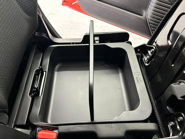 ハスラー タフワイルド　３型　特選車！　全方位カメラ　ナビ　純正ＡＷ　フルタイム４ＷＤ　オートライト　Ｂｌｕｅｔｏｏｔｈ　プッシュスタート　純正ナビ　シートヒーター　オートエアコン　禁煙車　スズキセーフティーサポート　４ＷＤ　ＬＥＤ　純正ＡＷ　全方位カメラ（42枚目）