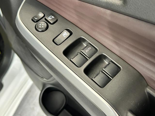 ソリオバンディット ！先行初売！　バンディット　ＨＹＢＲＩＤ　ＭＶ　２型　全方位カメラ　ナビ　両側電動スライドドア　ＬＥＤ　純正ＡＷ　オートライト　Ｂｌｕｅｔｏｏｔｈ　プッシュスタート　シートヒーター　オートエアコン　禁煙車　スズキセーフティーサポート（41枚目）