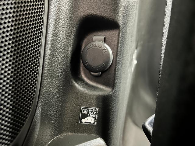 ソリオバンディット ！先行初売！　バンディット　ＨＹＢＲＩＤ　ＭＶ　２型　全方位カメラ　ナビ　両側電動スライドドア　ＬＥＤ　純正ＡＷ　オートライト　Ｂｌｕｅｔｏｏｔｈ　プッシュスタート　シートヒーター　オートエアコン　禁煙車　スズキセーフティーサポート（65枚目）