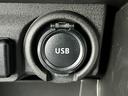 ナビとスマホを連携させるためのＵＳＢソケットを装備しております。