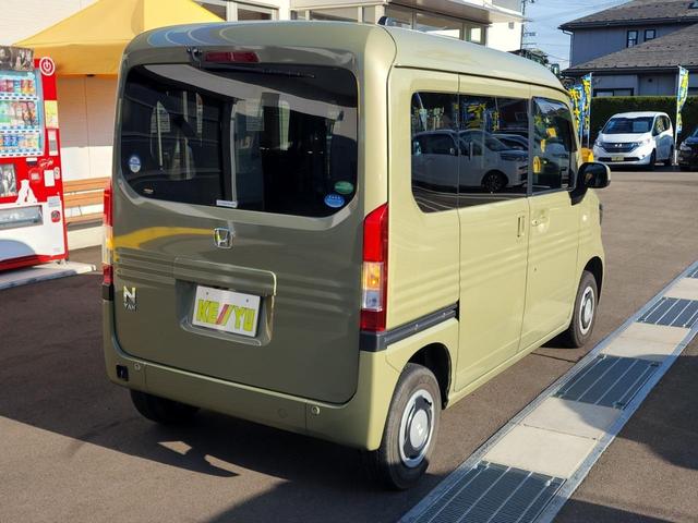 ファン・ターボホンダセンシング ターボ 4WD Bluetooth対応ナビ 100V電源 レーダークルーズ レーンアシスト ビルトインETC バックカメラ LEDヘッドライト LEDフォグ オートライト ミラーヒーター(6枚目)
