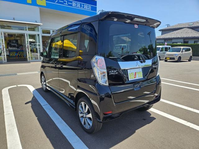 ｅＫスペースカスタム カスタムＴ　カービューティプロガラス系コーティング施工車　禁煙　２２年製ＢＳタイヤ　　４ＷＤ　ＳＤナビ　フルセグ／ＤＶＤ／Ｂｌｕｅｔｏｏｔｈ　両側パワースライドドア　シートヒーター　ＨＩＤ　エンジンスターター（9枚目）