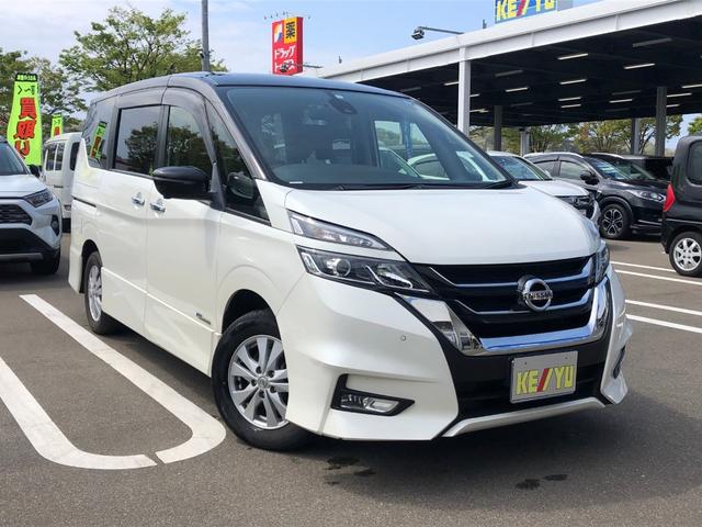 セレナ ハイウェイスター　Ｖセレクション　４ＷＤ　純正９インチナビ　フルセグ／ＣＤ／ＤＶＤ／ＢＤ／Ｂｌｕｅｔｏｏｔｈ　フリップダウン　ＥＴＣ　アラウンドビューモニター　両側パワースライド　プロパイロット　パークアシスト　レーダークルーズ（7枚目）