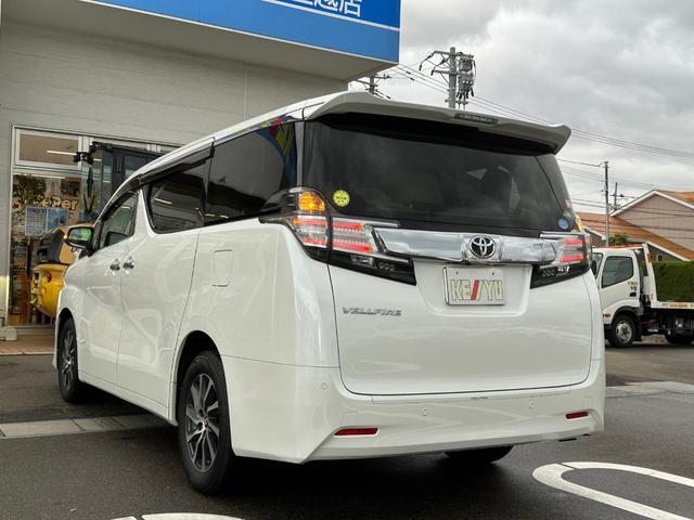 ２．５Ｖ　ワンオーナー【４ＷＤ】純正フリップダウンモニター　【４０，３９７ｋｍ】衝突軽減／純正９インチナビ／フルセグ／ＣＤ＆ＤＶＤ再生／Ｂｌｕｅｔｏｏｔｈ／バックカメラ／ＥＴＣ／両側電動スライドドア／メモリ付電動Ｈレザーシート／ワイパーデアイサー／バックフォグ(9枚目)