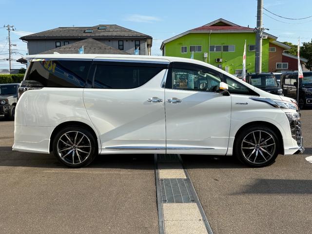 ヴェルファイアハイブリッド ＺＲ【４ＷＤ】　１０インチメモリーナビ　Ｂｌｕｅｔｏｏｔｈ接続　Ｂカメラ　全方位カメラ　前後ドラレコ　ＥＴＣ２．０　追従型クルコン　コーナーセンサー　両側電動スライド　パワーバックドア　オートＬＥＤライト　禁煙車（18枚目）