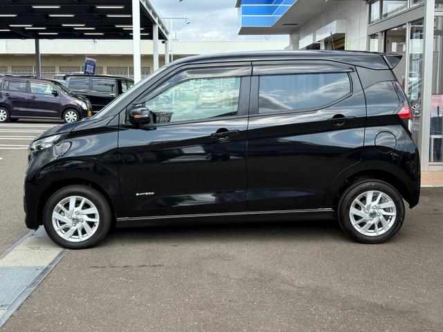 デイズ ハイウェイスター　ＸアーバンクロムプロパイロットＥＤ　【４ＷＤ】【禁煙車】【衝突軽減＆車線逸脱警告】ＳＤナビ　フルセグ　Ｂｌｕｅｔｏｏｔｈ接続　全方位カメラ　電動パーキングブレーキ　ＬＥＤヘッド＆フォグ　シートヒーター　追従クルコン　コーナーセンサー（15枚目）