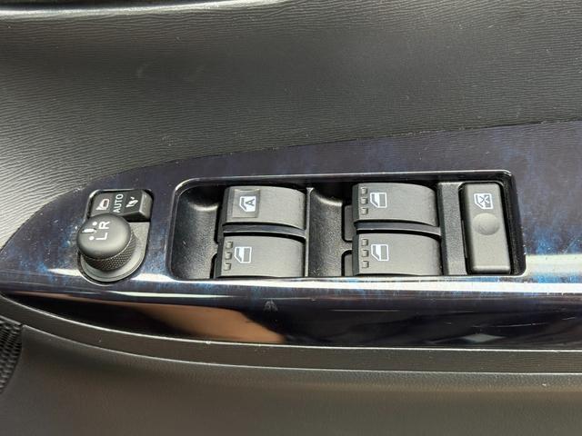 タント カスタムRS トップエディションSAIII【4WDターボ】 社外HDDナビ Bluetooth フルセグ バックカメラ ドラレコ ETC エンスタ 両側電動スライド シートヒーター ハーフレザー スマートキー オートLEDライト オートハイビーム 禁煙車(42枚目)