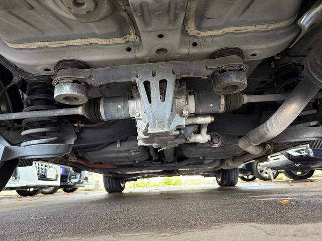 ヴェゼル ハイブリッドZ・ホンダセンシング【4WD】 7インチメモリーナビ Bluetooth フルセグ バックカメラ ドラレコ ETC 追従型クルコン ハーフレザー コーナーセンサー 衝突軽減 車線逸脱警告 スマートキー 純正アルミ LED 禁煙車(8枚目)