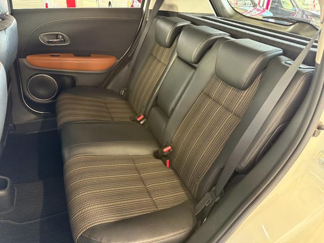 ヴェゼル ハイブリッドZ・ホンダセンシング【4WD】 7インチメモリーナビ Bluetooth フルセグ バックカメラ ドラレコ ETC 追従型クルコン ハーフレザー コーナーセンサー 衝突軽減 車線逸脱警告 スマートキー 純正アルミ LED 禁煙車(28枚目)