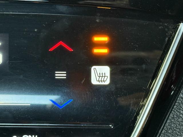 ヴェゼル ハイブリッドZ・ホンダセンシング【4WD】 7インチメモリーナビ Bluetooth フルセグ バックカメラ ドラレコ ETC 追従型クルコン ハーフレザー コーナーセンサー 衝突軽減 車線逸脱警告 スマートキー 純正アルミ LED 禁煙車(39枚目)