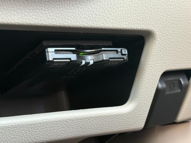 デイズルークス X【4WD】【禁煙車】【全方位カメラ付純正ナビ】 電動スライドドア フルセグTV Bluetooth接続 ETC シートヒーター オーテアコン スマートキー&プッシュスタート フォグランプ シートバックテーブル リヤサーキュレーター 14インチアルミ(8枚目)