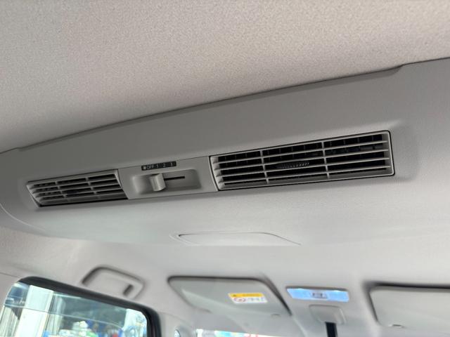 デイズルークス X【4WD】【禁煙車】【全方位カメラ付純正ナビ】 電動スライドドア フルセグTV Bluetooth接続 ETC シートヒーター オーテアコン スマートキー&プッシュスタート フォグランプ シートバックテーブル リヤサーキュレーター 14インチアルミ(9枚目)