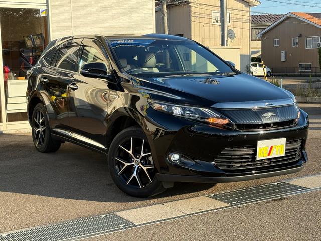 ハリアーハイブリッド プレミアム アドバンスドパッケージ スタイルアッシュ 4WD 禁煙車 衝突軽減 JBLサウンドナビ 全方位カメラ 地デジ Bluetooth接続 ETC コーナーセンサー シートヒーター 電動バックドア レーダークルコン メモリー付電動ハーフレザーシート(19枚目)