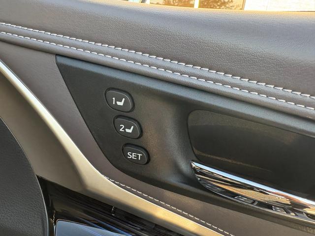 ハリアーハイブリッド プレミアム アドバンスドパッケージ スタイルアッシュ 4WD 禁煙車 衝突軽減 JBLサウンドナビ 全方位カメラ 地デジ Bluetooth接続 ETC コーナーセンサー シートヒーター 電動バックドア レーダークルコン メモリー付電動ハーフレザーシート(25枚目)