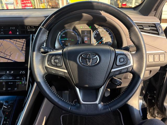 ハリアーハイブリッド プレミアム アドバンスドパッケージ スタイルアッシュ 4WD 禁煙車 衝突軽減 JBLサウンドナビ 全方位カメラ 地デジ Bluetooth接続 ETC コーナーセンサー シートヒーター 電動バックドア レーダークルコン メモリー付電動ハーフレザーシート(35枚目)