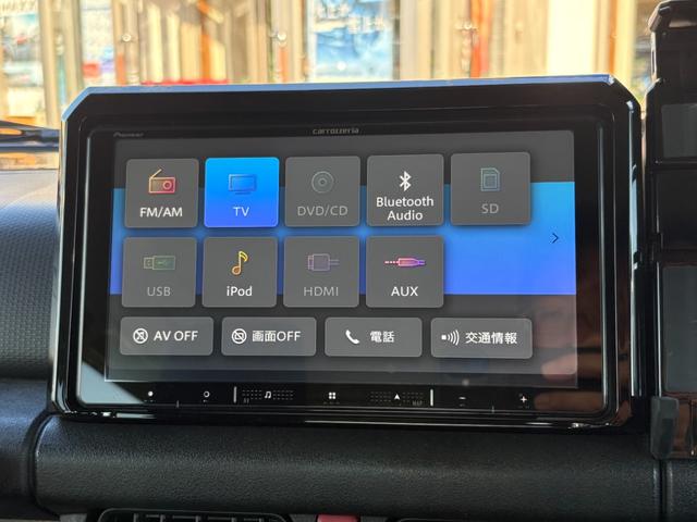 ジムニーシエラ JC【4WD】【5速マニュアル】【1オーナー禁煙】 衝突軽減&車線逸脱警告 9インチナビ フルセグ Bluetooth接続 スマホ連携 ETC シートヒーター クルーズコントロール LEDヘッド&LEDフォグ 純正マッドフラップ ロッソモデロマフラー(5枚目)