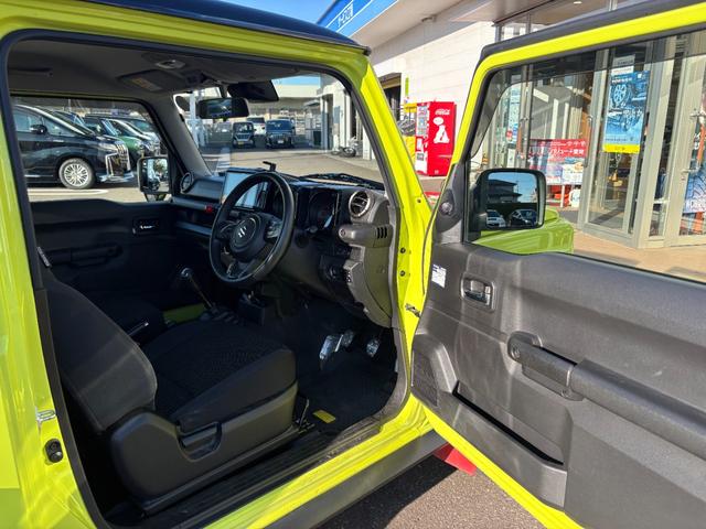 ジムニーシエラ JC【4WD】【5速マニュアル】【1オーナー禁煙】 衝突軽減&車線逸脱警告 9インチナビ フルセグ Bluetooth接続 スマホ連携 ETC シートヒーター クルーズコントロール LEDヘッド&LEDフォグ 純正マッドフラップ ロッソモデロマフラー(21枚目)