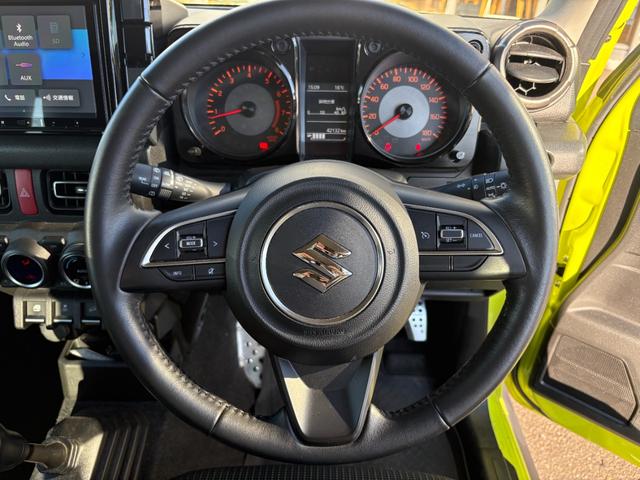 ジムニーシエラ JC【4WD】【5速マニュアル】【1オーナー禁煙】 衝突軽減&車線逸脱警告 9インチナビ フルセグ Bluetooth接続 スマホ連携 ETC シートヒーター クルーズコントロール LEDヘッド&LEDフォグ 純正マッドフラップ ロッソモデロマフラー(29枚目)