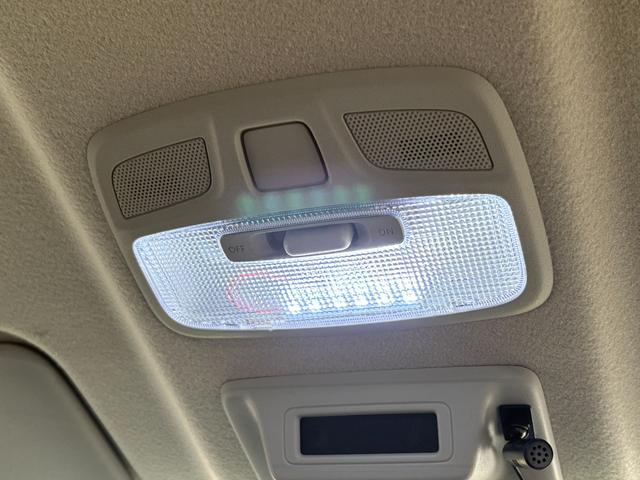 ジムニーシエラ JC【4WD】【5速マニュアル】【1オーナー禁煙】 衝突軽減&車線逸脱警告 9インチナビ フルセグ Bluetooth接続 スマホ連携 ETC シートヒーター クルーズコントロール LEDヘッド&LEDフォグ 純正マッドフラップ ロッソモデロマフラー(38枚目)