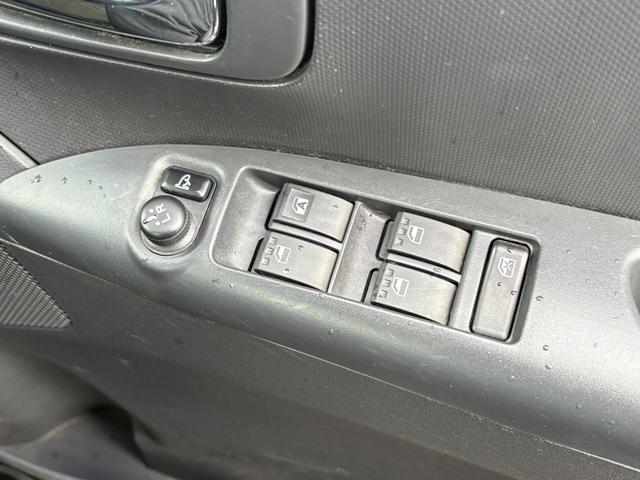 タント カスタムX【4WD】 HDDナビ フルセグTV Bluetoothオーディオ ETC 電動スライドドア HIDヘッドライト 純正アルミホイール オートエアコン スマートキー 電動格納ミラー(33枚目)