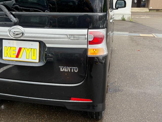 タント カスタムX【4WD】 HDDナビ フルセグTV Bluetoothオーディオ ETC 電動スライドドア HIDヘッドライト 純正アルミホイール オートエアコン スマートキー 電動格納ミラー(41枚目)