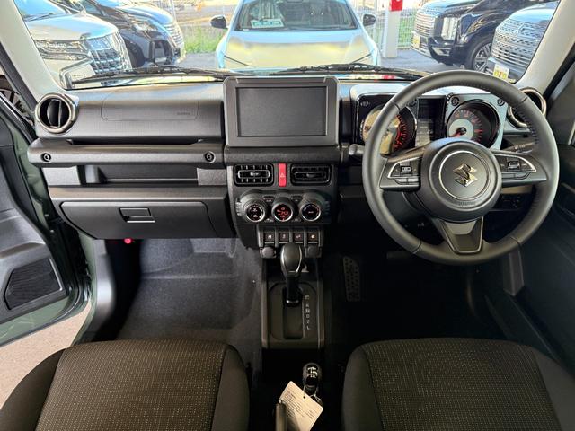 ジムニー XC【4WD】 【届出済み未使用車】シートヒーター クルコン スマートキー 純正16インチアルミ コーナーセンサー 衝突軽減ブレーキ 横滑り防止装置 オートLEDライト ヘッドライトウォッシャー フォグランプ(3枚目)