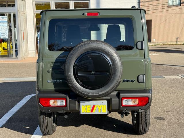 ジムニー XC【4WD】 【届出済み未使用車】シートヒーター クルコン スマートキー 純正16インチアルミ コーナーセンサー 衝突軽減ブレーキ 横滑り防止装置 オートLEDライト ヘッドライトウォッシャー フォグランプ(11枚目)