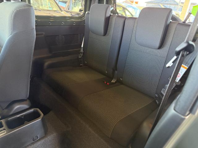 ジムニー XC【4WD】 【届出済み未使用車】シートヒーター クルコン スマートキー 純正16インチアルミ コーナーセンサー 衝突軽減ブレーキ 横滑り防止装置 オートLEDライト ヘッドライトウォッシャー フォグランプ(22枚目)