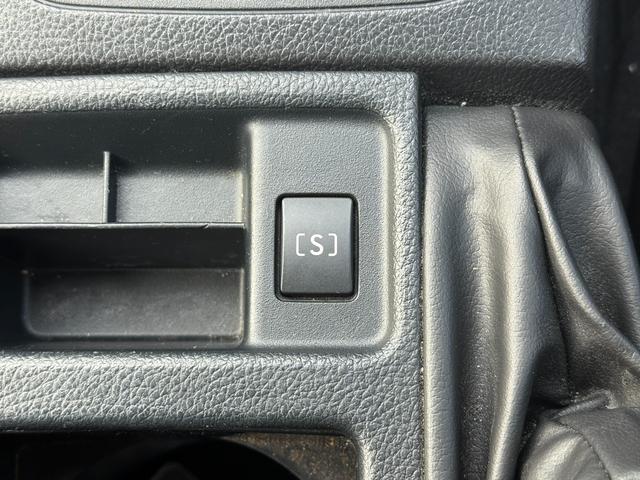 純正オプションはもちろん、社外のナビやフリップダウンモニター、ドライブレコーダー、ＥＴＣ等、お客様のご希望のオプション取付も可能♪お客様による商品持込み、取付のみの対応もしております♪