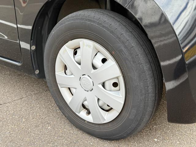 ミラ Xリミテッド【4WD】 7インチHDDナビ CD ETC オートエアコン 電動格納ミラー キーレス 禁煙車(7枚目)