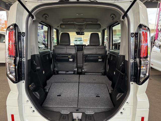 スペーシアカスタム ハイブリッドＸＳターボ【４ＷＤ】【届出済み未使用車】　全方位モニター付き９インチメモリーナビ　Ｂｌｕｅｔｏｏｔｈ　フルセグ　バック・サイド・フロントカメラ　両側電動スライド　追従型クルコン　後席オットマン　コーナーセンサー　シートヒーター　オートＬＥＤ（33枚目）