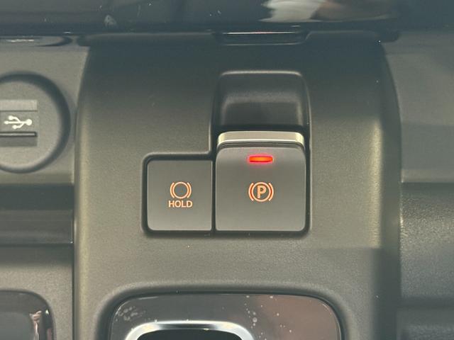 スペーシアカスタム ハイブリッドＸＳターボ【４ＷＤ】【届出済み未使用車】　全方位モニター付き９インチメモリーナビ　Ｂｌｕｅｔｏｏｔｈ　フルセグ　バック・サイド・フロントカメラ　両側電動スライド　追従型クルコン　後席オットマン　コーナーセンサー　シートヒーター　オートＬＥＤ（41枚目）